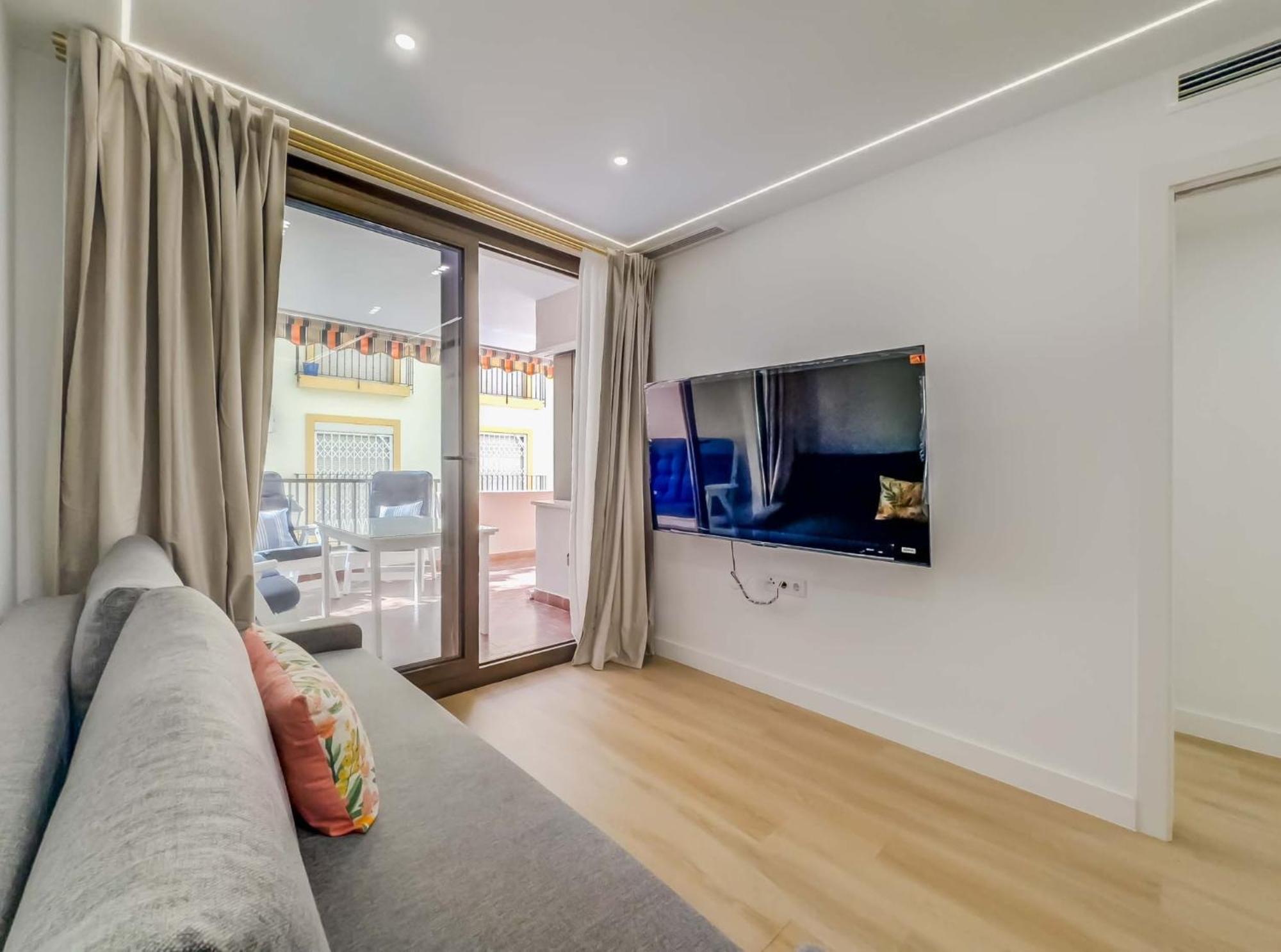 Luxury Los Boliches Beach Primera Linea De Playa Фуeнхирола Екстериор снимка